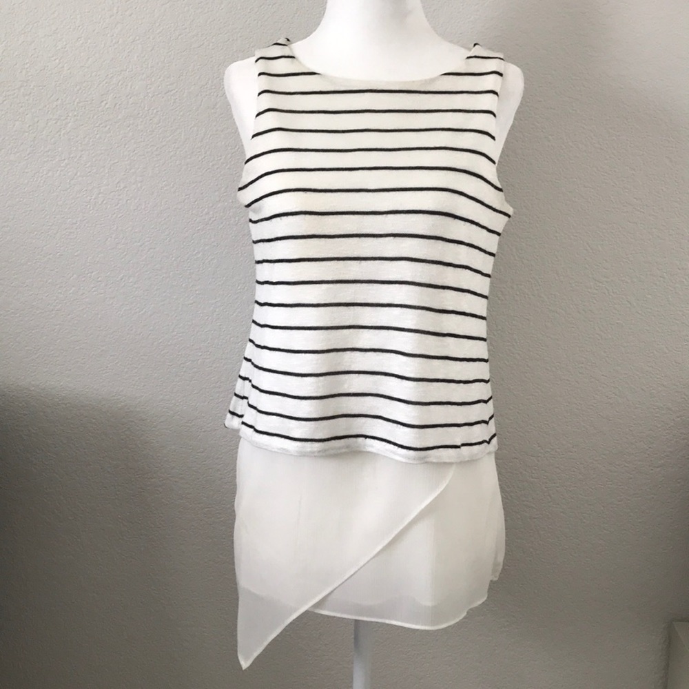 ⭐️3/$20⭐️ WHBM Striped Layer Tank